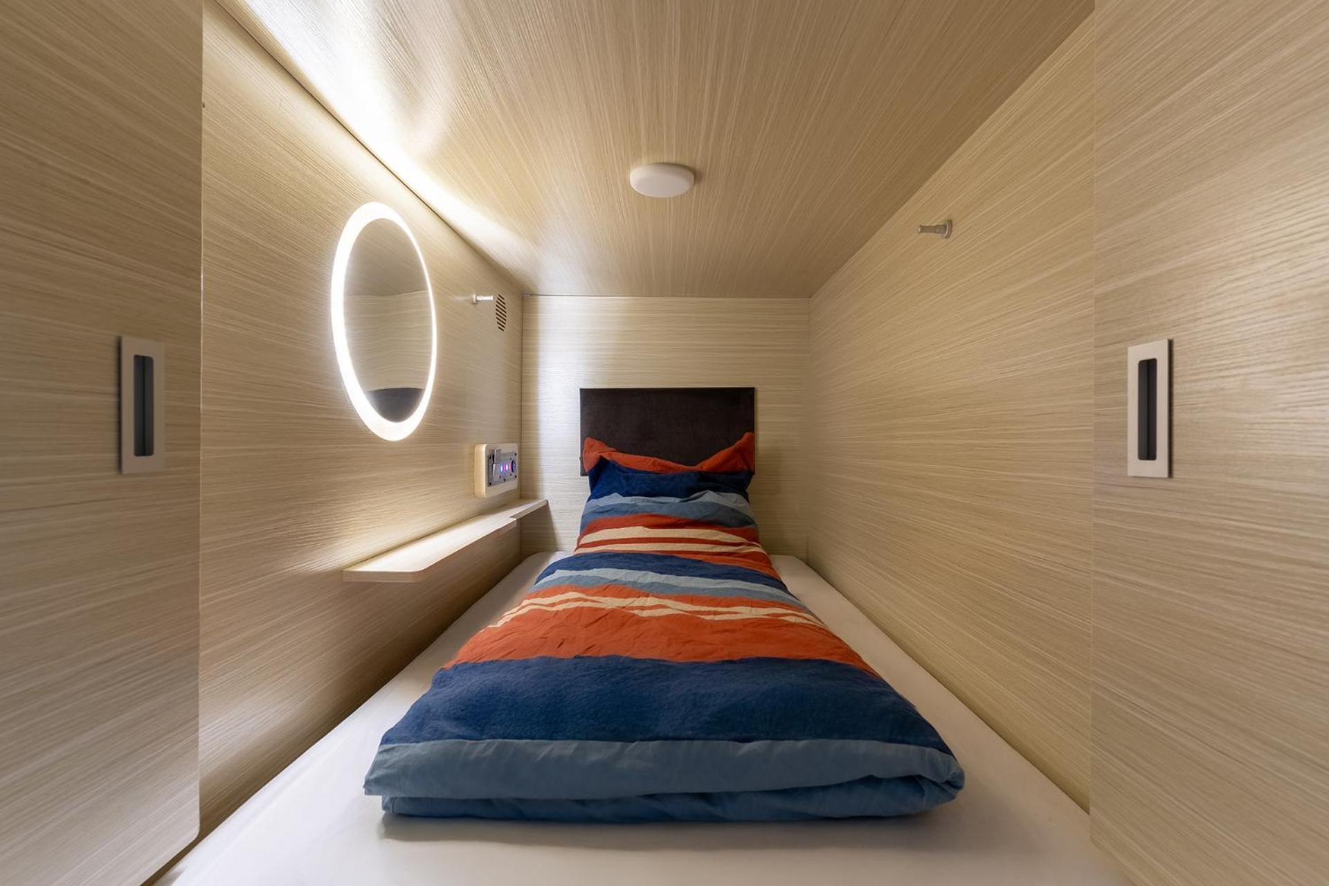 Mue Cubes - Capsule Hotel Базел Екстериор снимка